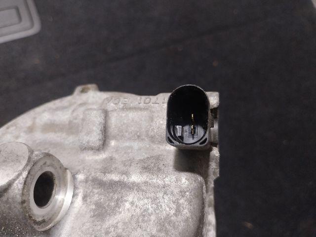 bontott VW GOLF V Klímakompresszor