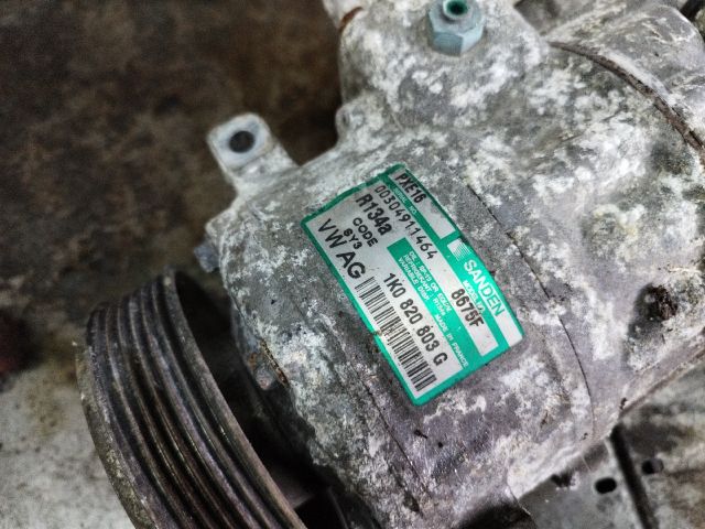 bontott VW GOLF V Klímakompresszor