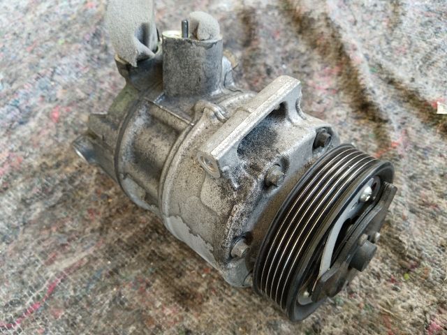 bontott VW GOLF V Klímakompresszor