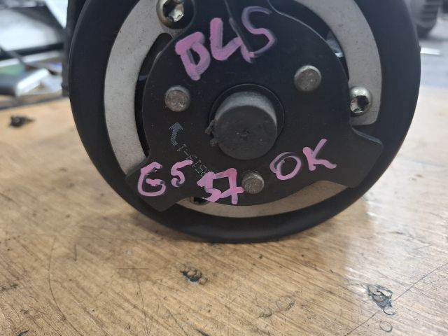 bontott VW GOLF V Klímakompresszor