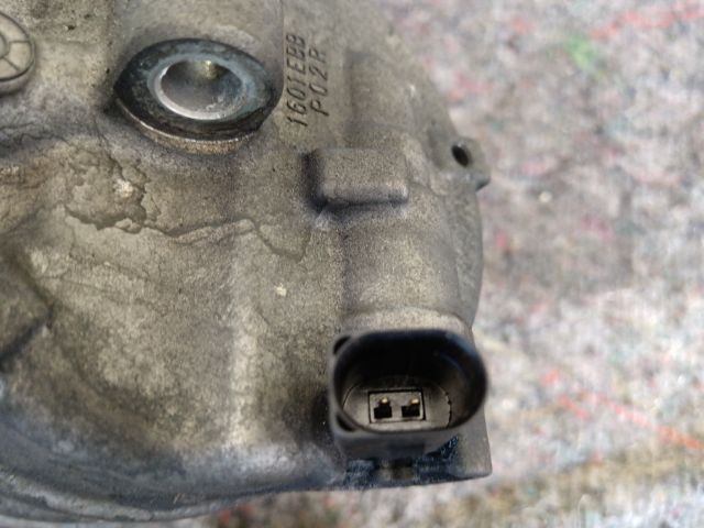 bontott VW GOLF V Klímakompresszor