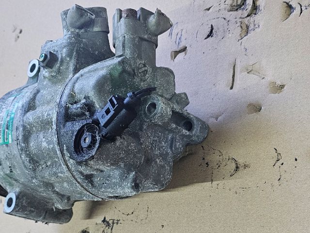 bontott VW GOLF V Klímakompresszor