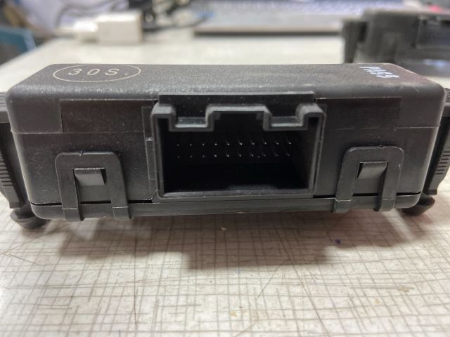 bontott VW GOLF V Komfort Elektronika