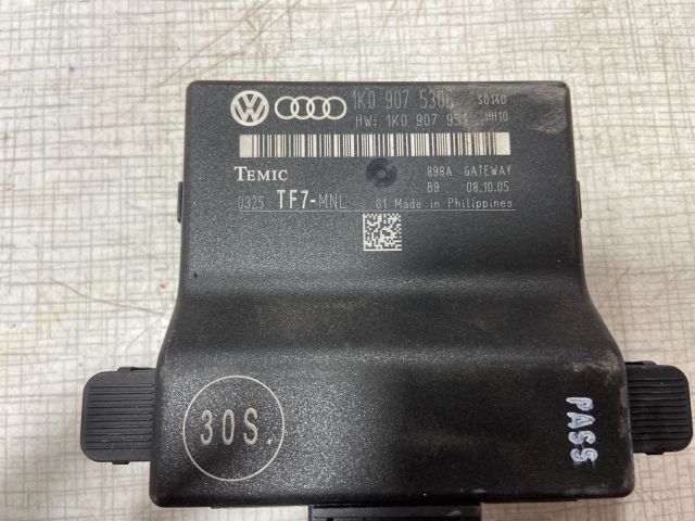 bontott VW GOLF V Komfort Elektronika