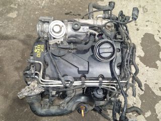 bontott VW GOLF V Komplett Motor (Segédberendezésekkel)