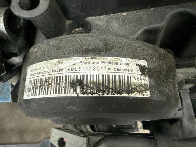 bontott VW GOLF V Komplett Motor (Segédberendezésekkel)