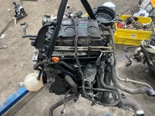 bontott VW GOLF V Komplett Motor (Segédberendezésekkel)