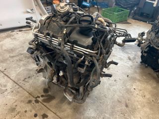 bontott VW GOLF V Komplett Motor (Segédberendezésekkel)
