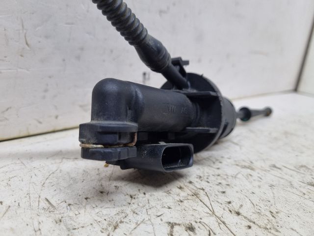 bontott VW GOLF V Kuplung Munkahenger