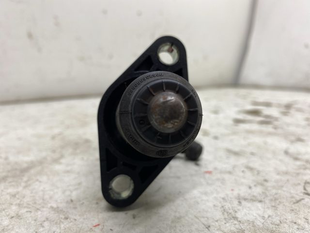 bontott VW GOLF V Kuplung Munkahenger