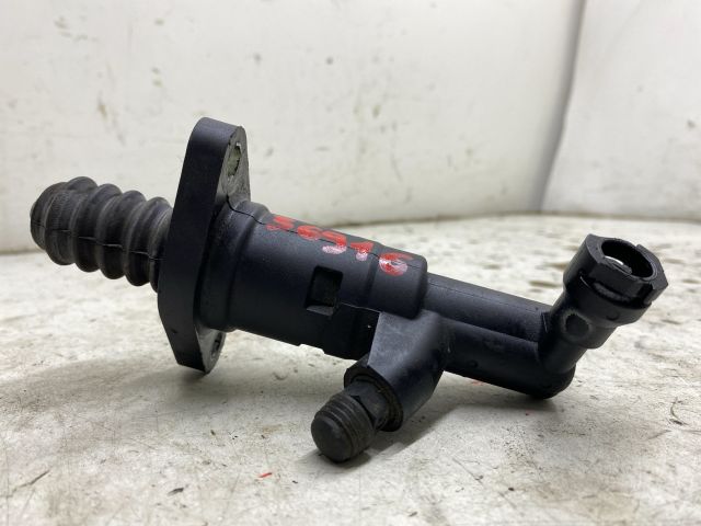 bontott VW GOLF V Kuplung Munkahenger