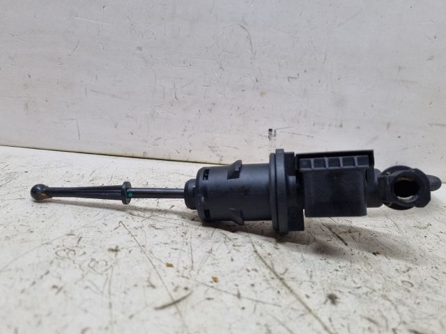 bontott VW GOLF V Kuplung Munkahenger