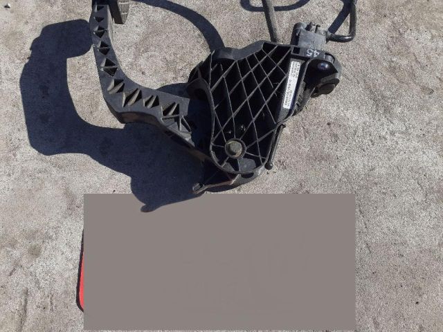 bontott VW GOLF V Kuplung Pedál