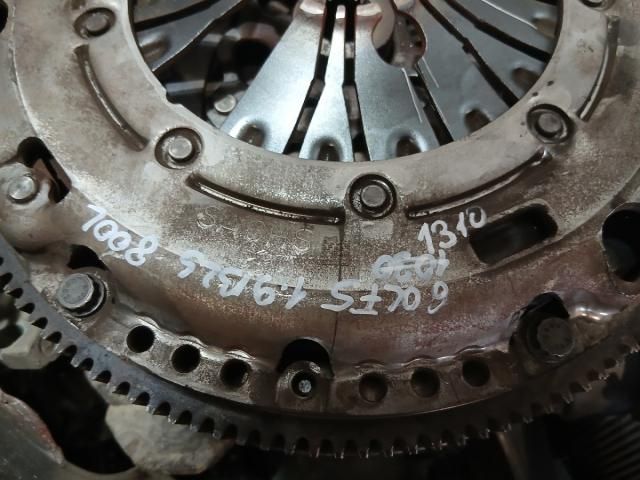 bontott VW GOLF V Kuplung Szett (Szerkezet, Tárcsa)