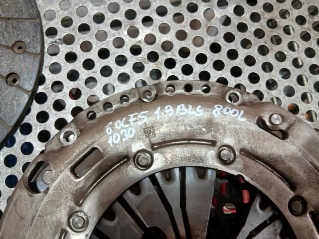 bontott VW GOLF V Kuplung Szett (Szerkezet, Tárcsa)