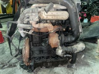 bontott VW GOLF V Motor (Fűzött blokk hengerfejjel)