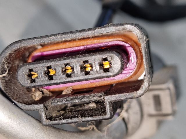 bontott VW GOLF V Motor Kábelköteg