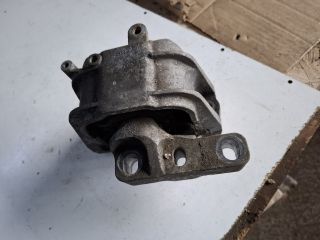 bontott VW GOLF V Motor Tartó Bak (Fém)