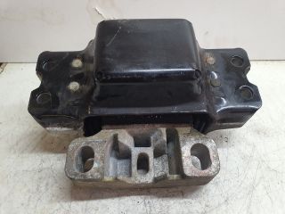 bontott VW GOLF V Motor Tartó Bak (Fém)