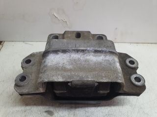 bontott VW GOLF V Motor Tartó Bak (Fém)