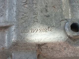 bontott VW GOLF V Motor Tartó Bak (Pozíciófüggetlen)