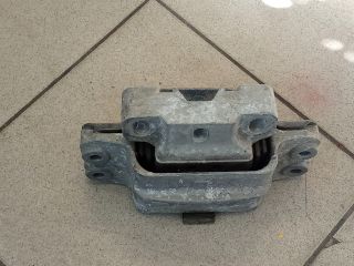 bontott VW GOLF V Motor Tartó Bak (Pozíciófüggetlen)