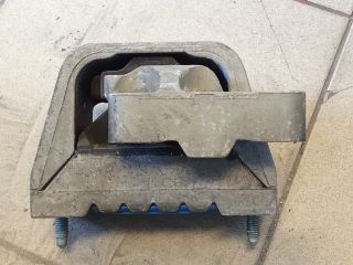 bontott VW GOLF V Motor Tartó Bak (Pozíciófüggetlen)