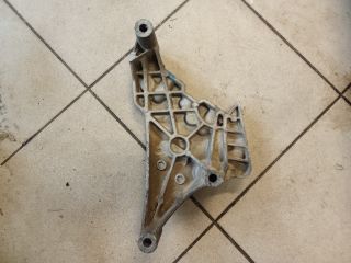 bontott VW GOLF V Motor Tartó Bak (Pozíciófüggetlen)