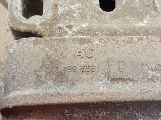 bontott VW GOLF V Motor Tartó Bak (Pozíciófüggetlen)