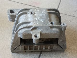 bontott VW GOLF V Motor Tartó Bak (Pozíciófüggetlen)