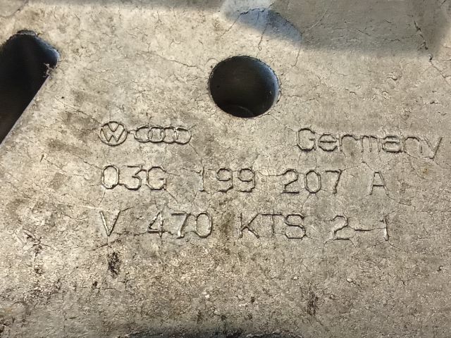 bontott VW GOLF V Motor Tartó Bak (Pozíciófüggetlen)