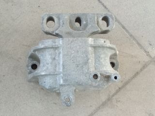 bontott VW GOLF V Motor Tartó Bak (Pozíciófüggetlen)