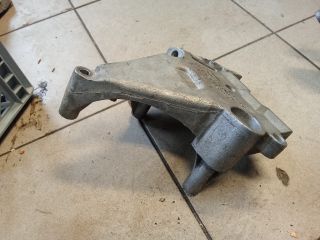 bontott VW GOLF V Motor Tartó Bak (Pozíciófüggetlen)
