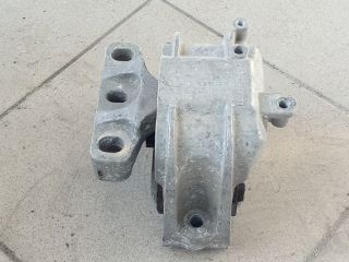 bontott VW GOLF V Motor Tartó Bak (Pozíciófüggetlen)