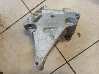 bontott VW GOLF V Motor Tartó Bak (Pozíciófüggetlen)