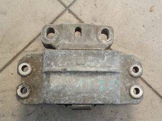 bontott VW GOLF V Motor Tartó Bak (Pozíciófüggetlen)
