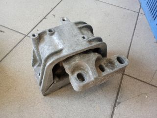 bontott VW GOLF V Motor Tartó Bak (Pozíciófüggetlen)
