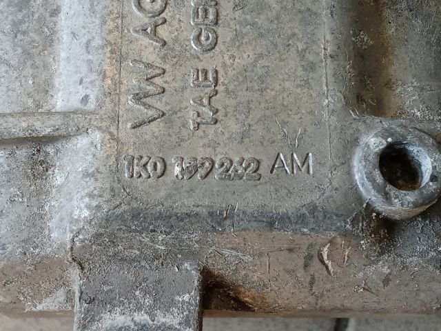 bontott VW GOLF V Motor Tartó Bak (Pozíciófüggetlen)