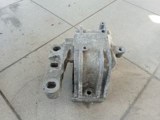 bontott VW GOLF V Motor Tartó Bak (Pozíciófüggetlen)