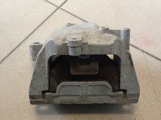 bontott VW GOLF V Motor Tartó Bak (Pozíciófüggetlen)