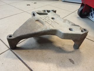 bontott VW GOLF V Motor Tartó Bak (Pozíciófüggetlen)