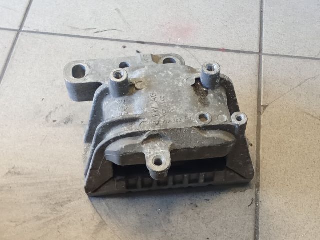 bontott VW GOLF V Motor Tartó Bak (Pozíciófüggetlen)