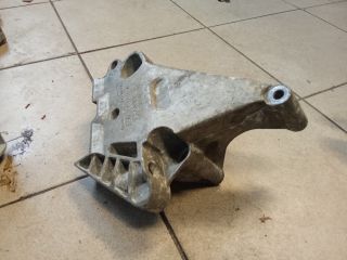 bontott VW GOLF V Motor Tartó Bak (Pozíciófüggetlen)