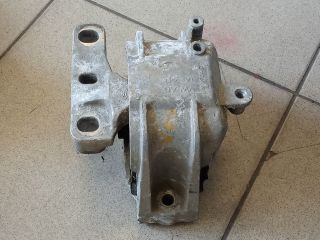 bontott VW GOLF V Motor Tartó Bak (Pozíciófüggetlen)