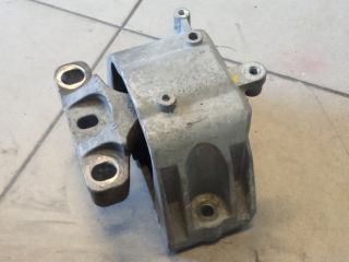 bontott VW GOLF V Motor Tartó Bak (Pozíciófüggetlen)