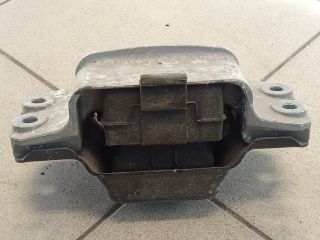 bontott VW GOLF V Motor Tartó Bak (Pozíciófüggetlen)