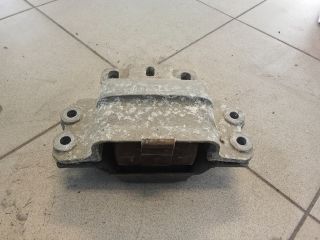 bontott VW GOLF V Motor Tartó Bak (Pozíciófüggetlen)