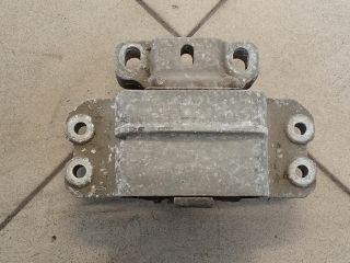 bontott VW GOLF V Motor Tartó Bak (Pozíciófüggetlen)