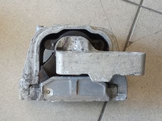 bontott VW GOLF V Motor Tartó Bak (Pozíciófüggetlen)