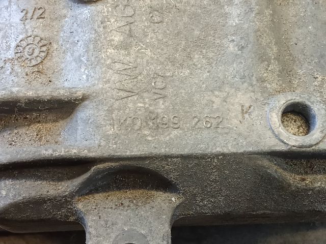 bontott VW GOLF V Motor Tartó Bak (Pozíciófüggetlen)